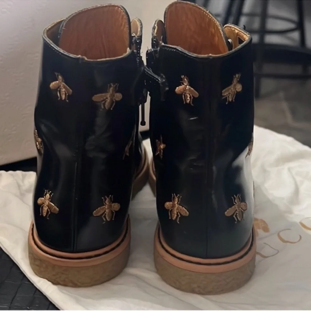 Authentic Gucci luxury designer embroidered lace up leather boots sz 12 kids